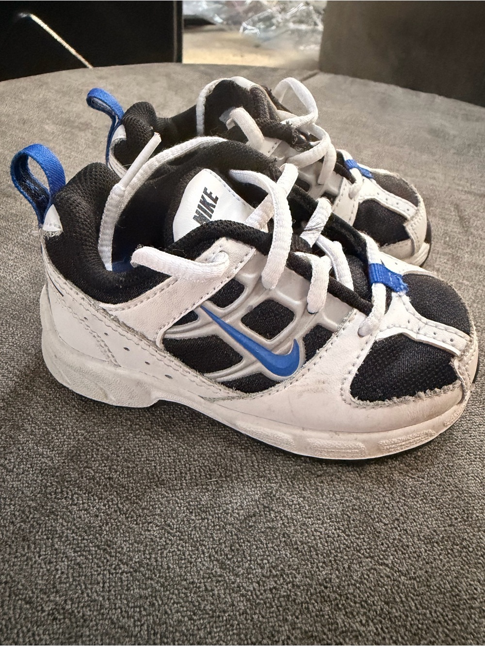 Nike Kids White & Black Sneakers with Blue Accents